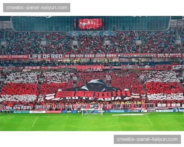 现场:沙尔克04主场球迷在保级关键战中展示巨幅TIFO鼓舞球队 现场:沙尔克04主场球迷在保级关键战中展示巨幅TIFO鼓舞球队